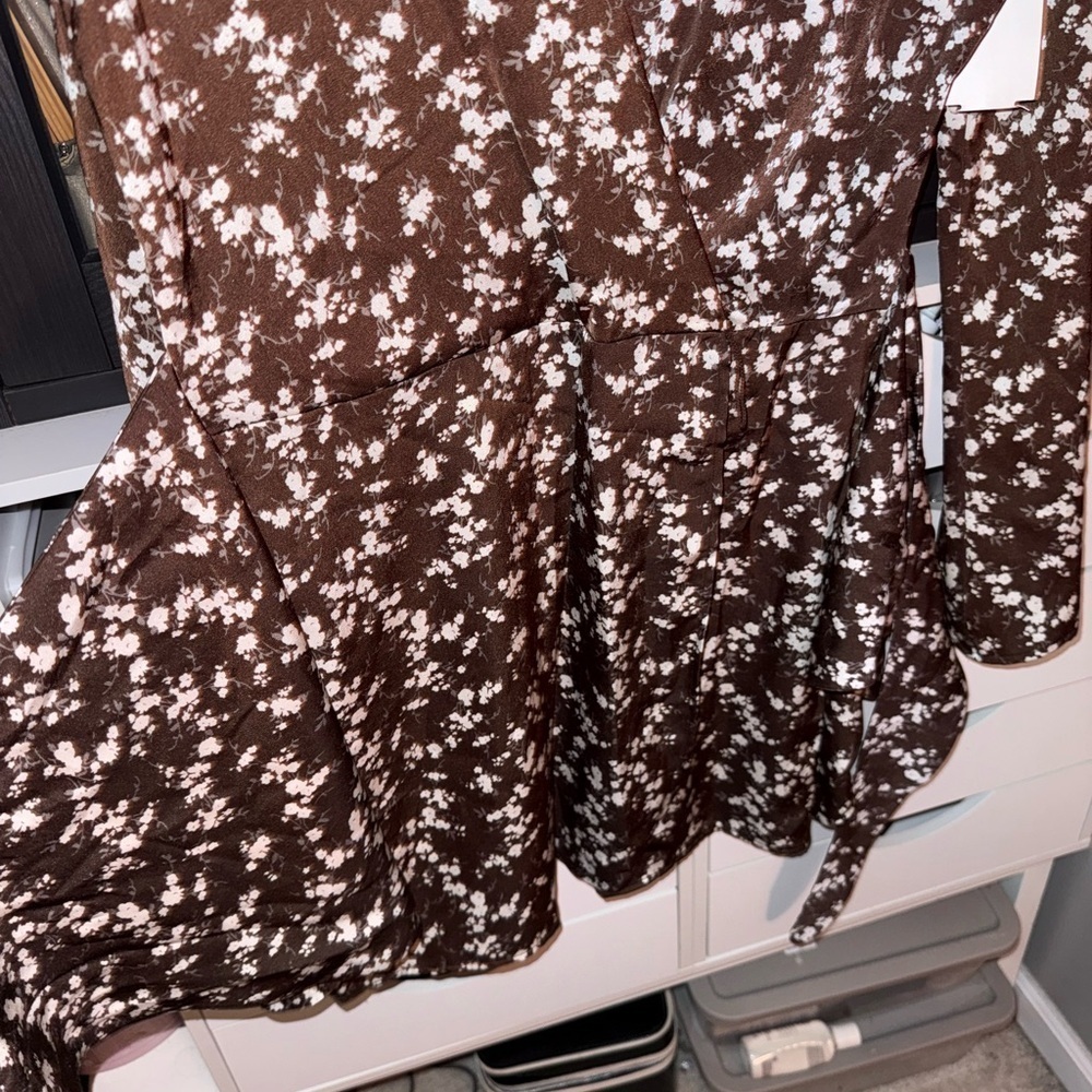 Wayf Long Sleeve Floral Dress - Brown and Cream - Picture 6 of 9